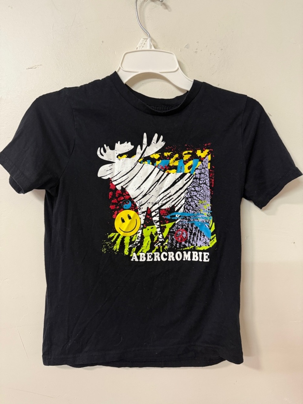 abercrombie kids Black Short-Sleeve Tee with Colorful Moose Graphic